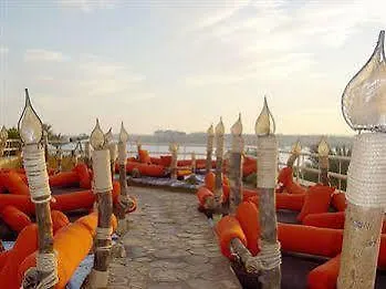 Üdülőközpont Oonas Dive Club 2*
